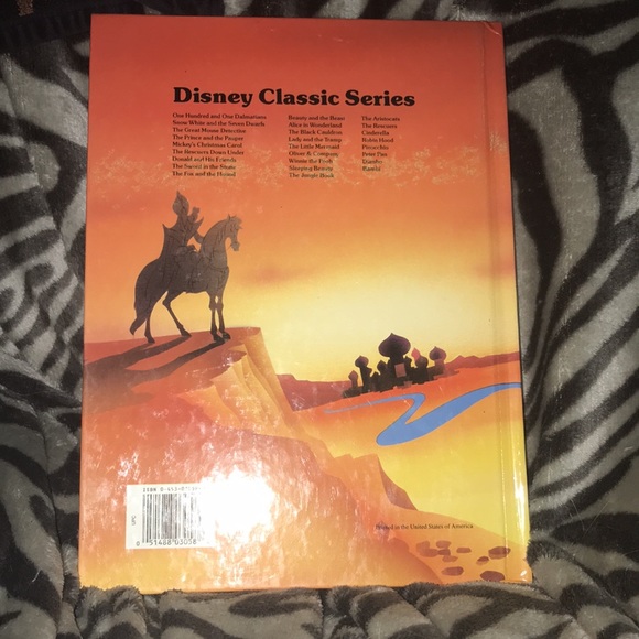 Disney’s Aladdin hardcover book 1992 - Picture 2 of 4